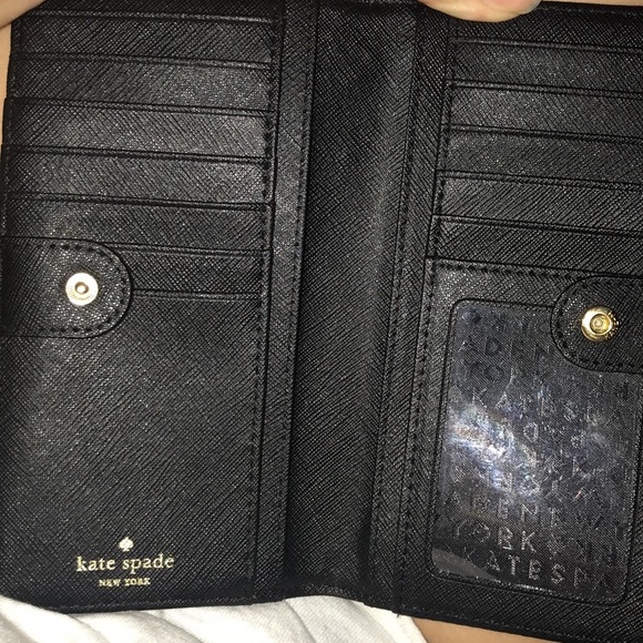 Kate Spade wallet - Picture 2 of 3